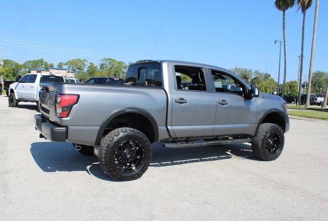 Used 2021 Nissan Titan PRO-4X w/ Pro-4x Convenience Package image 12