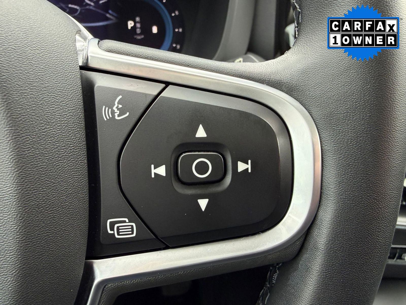 Used 2022 Volvo XC60 B5 Momentum image 27