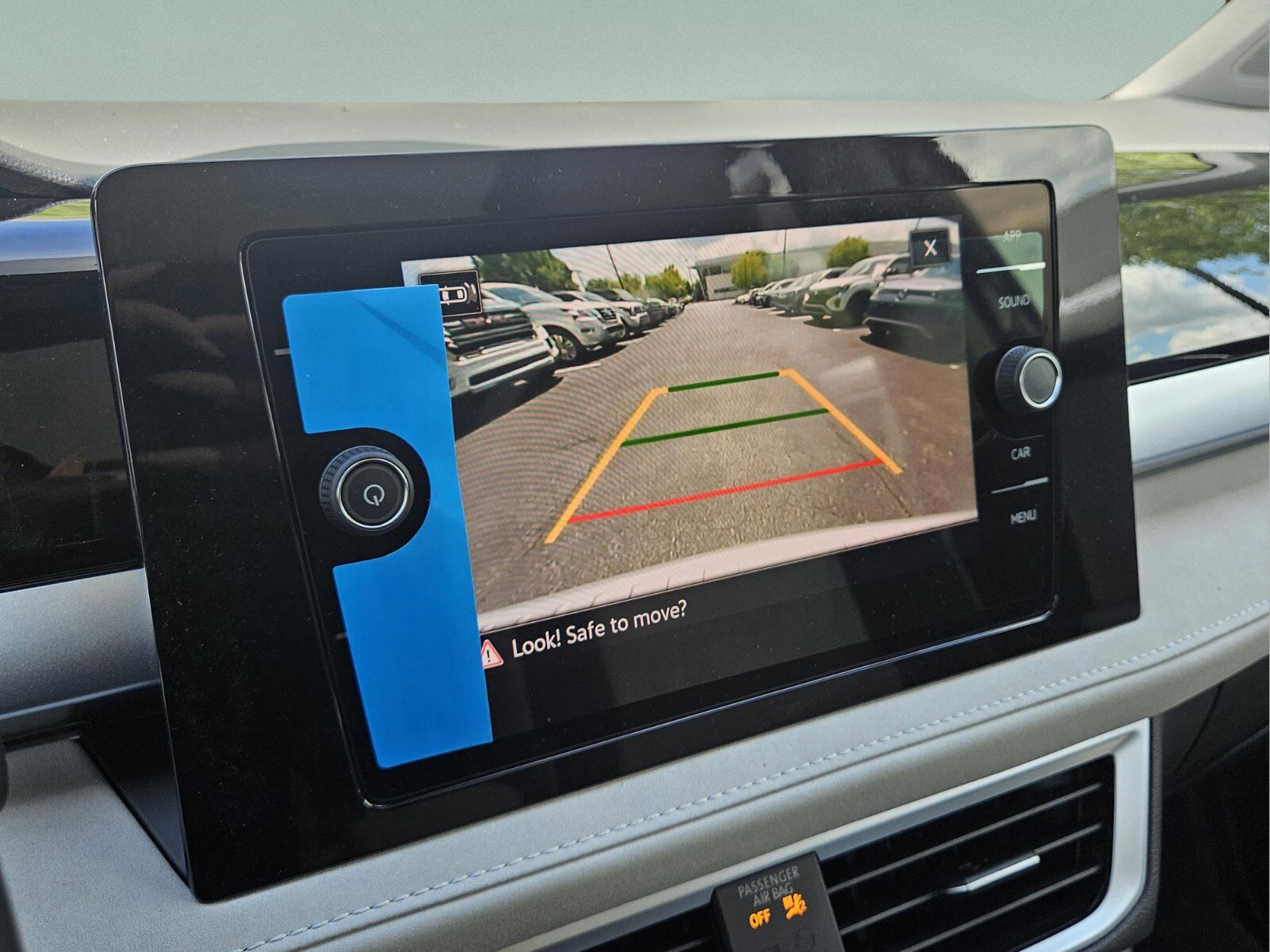 New 2025 Volkswagen Taos SE image 27