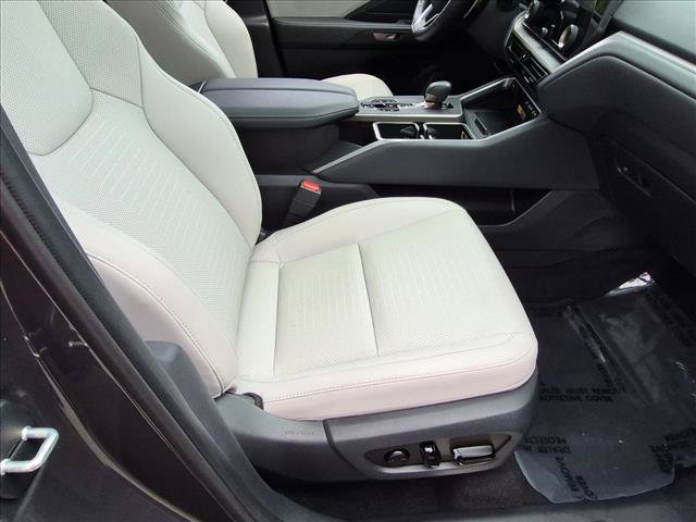Used 2025 Lexus TX 350 AWD image 23