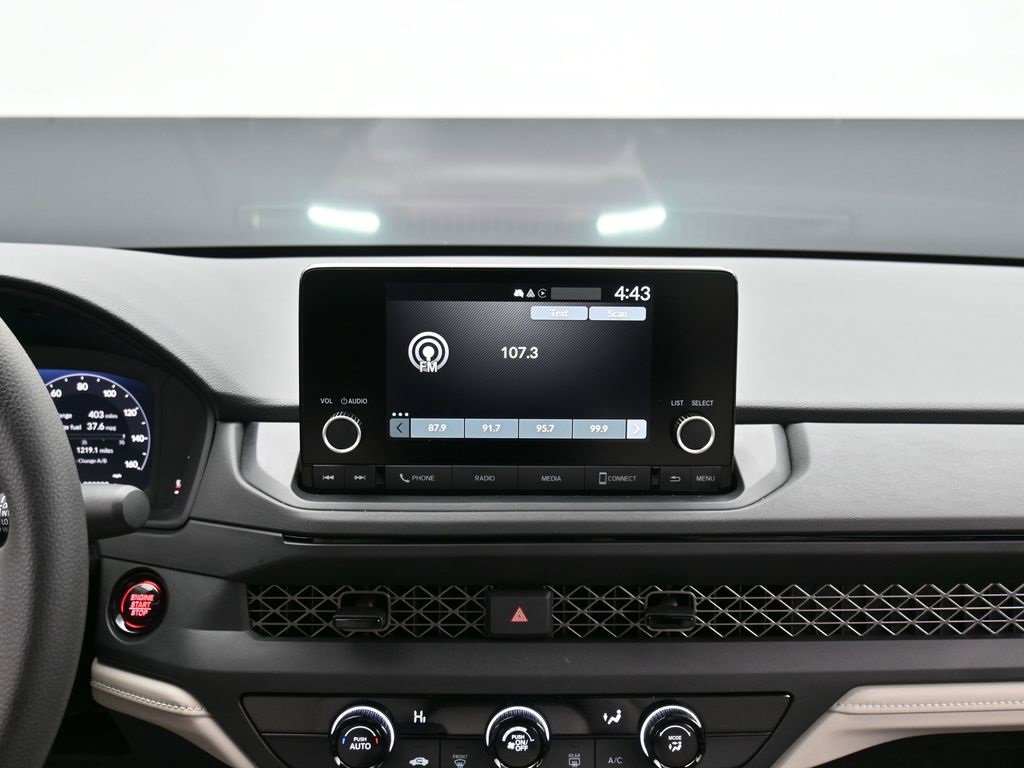 Certified 2025 Honda Accord LX image 43