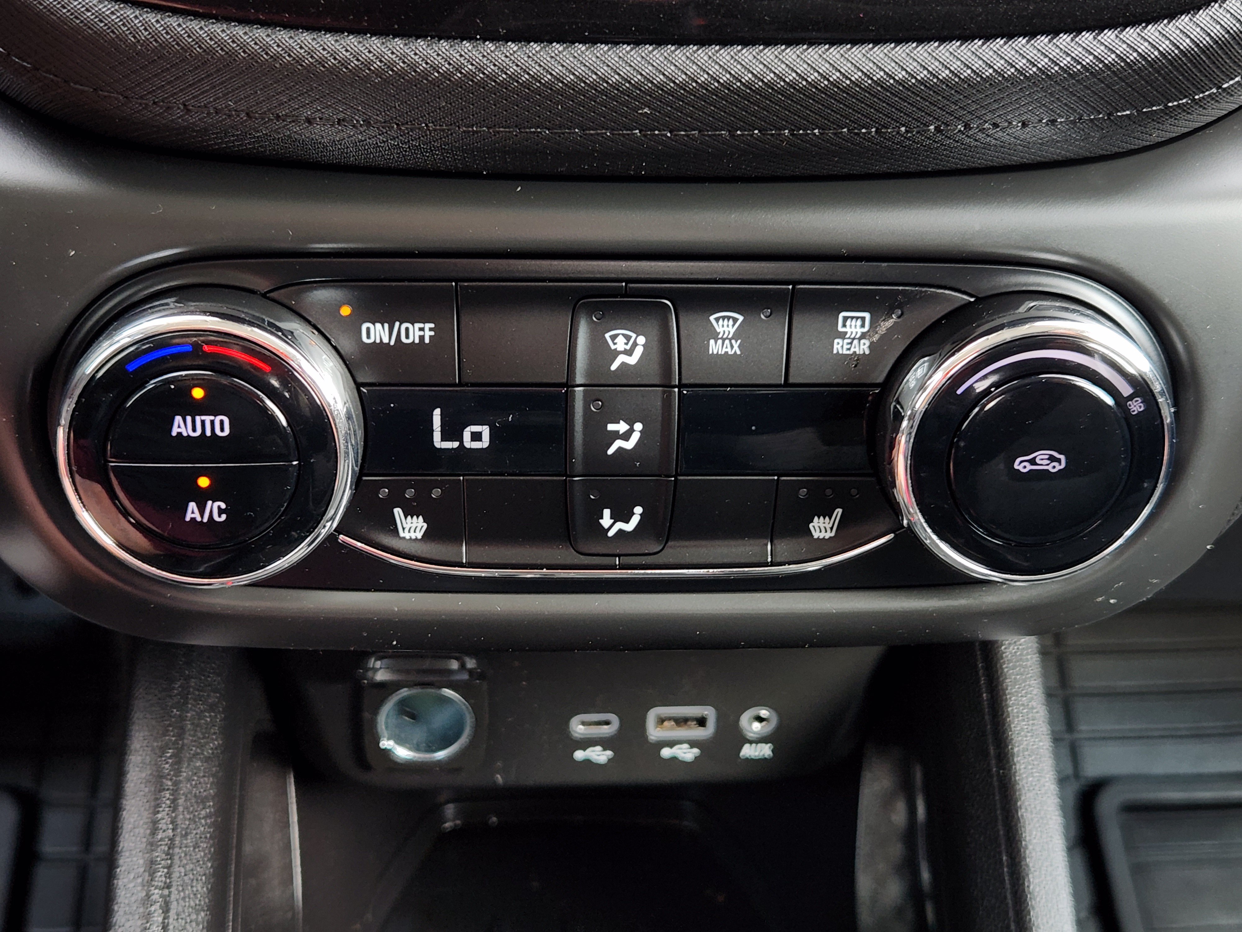Used 2022 Chevrolet TrailBlazer LT w/ Convenience Package FWD image 21