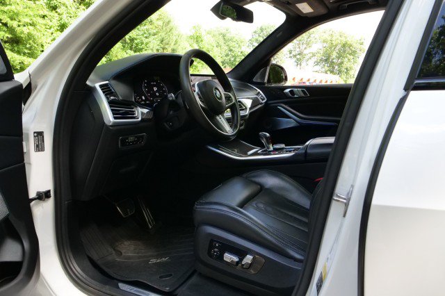 Used 2020 BMW X5 M w/ Executive Package AWD/4WD image 33