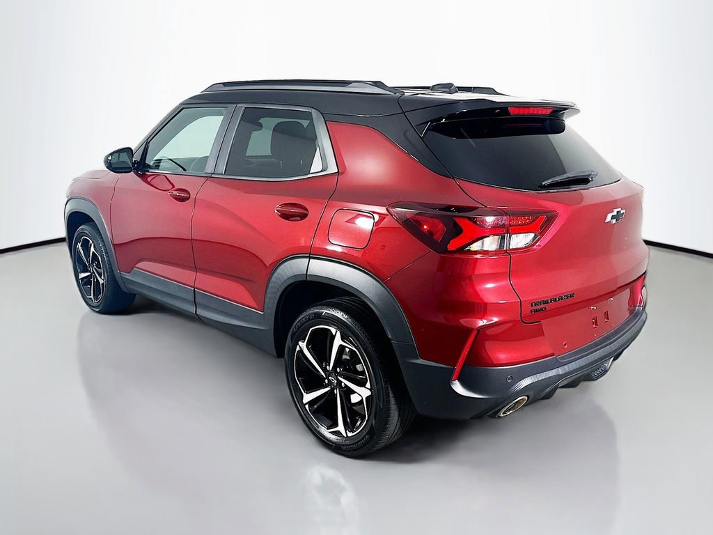 Used 2022 Chevrolet TrailBlazer RS w/ Technology Package image 3
