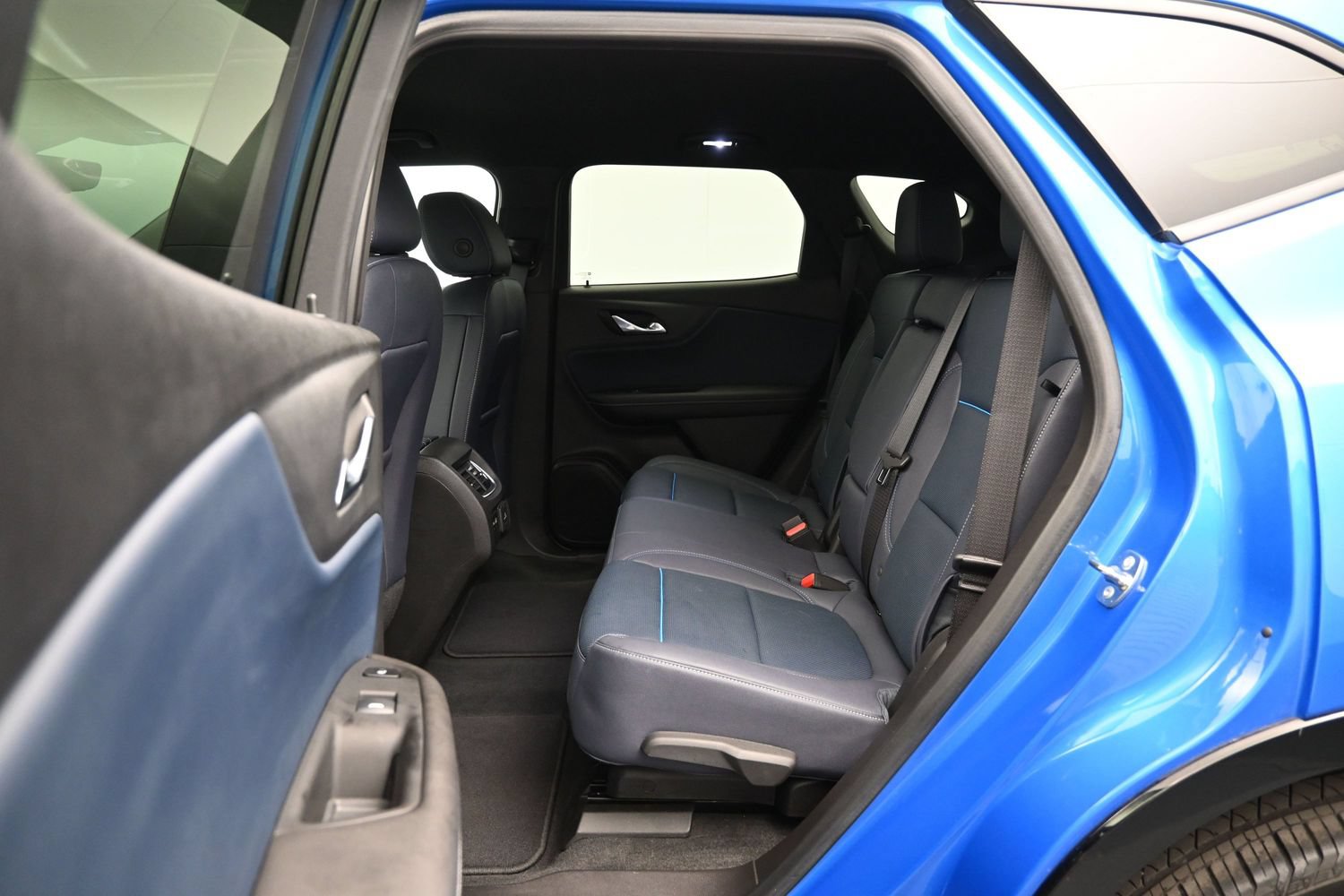 Used 2024 Chevrolet Blazer RS w/ Driver Confidence II Package FWD image 11