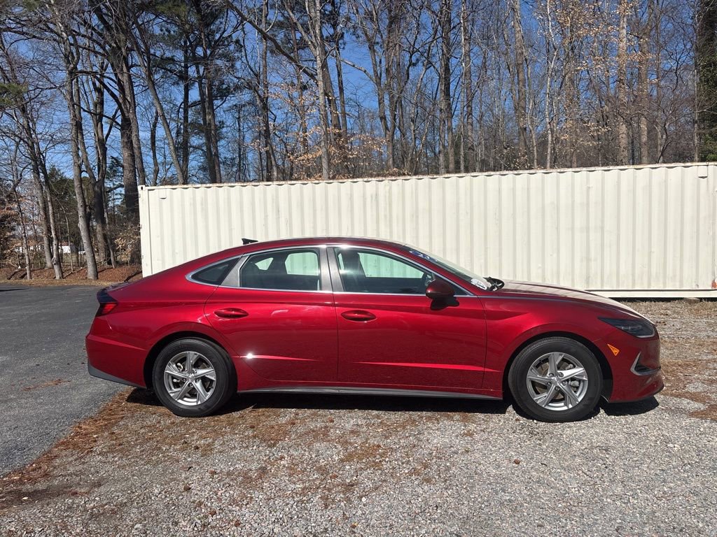 Used 2023 Hyundai Sonata SE w/ Cargo Package image 5