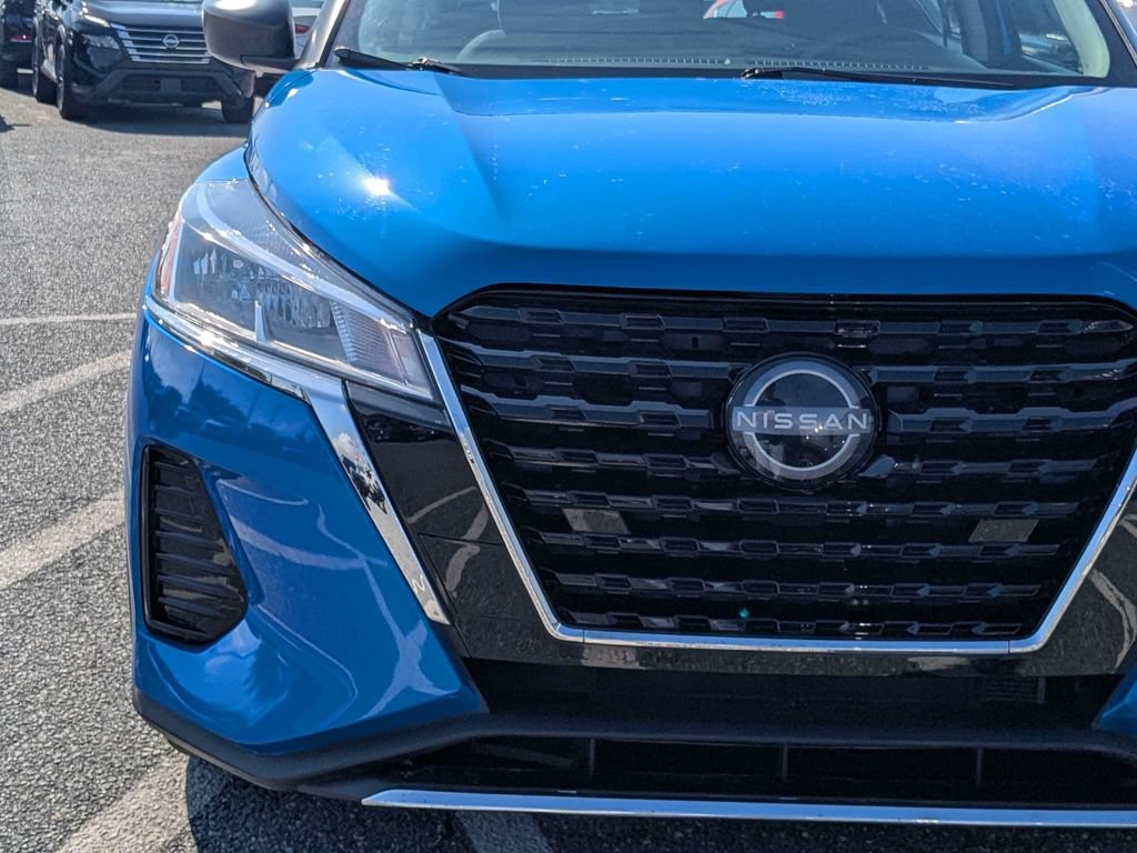 Used 2024 Nissan Kicks S FWD image 9