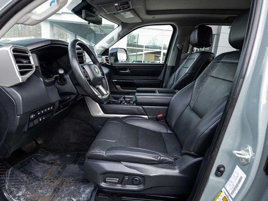 Used 2024 Toyota Tundra Limited AWD/4WD image 24