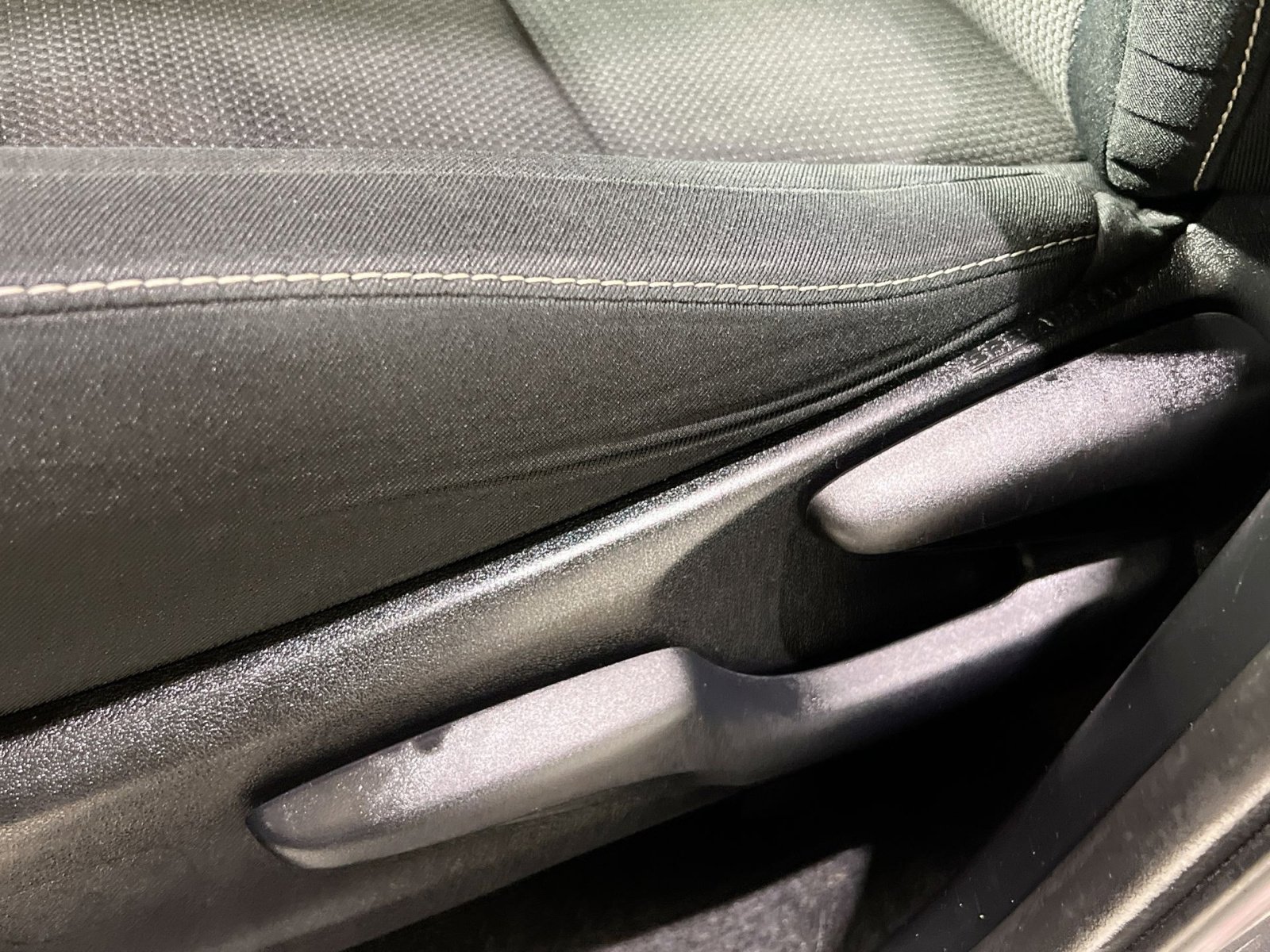 Used 2016 Toyota RAV4 XLE image 18