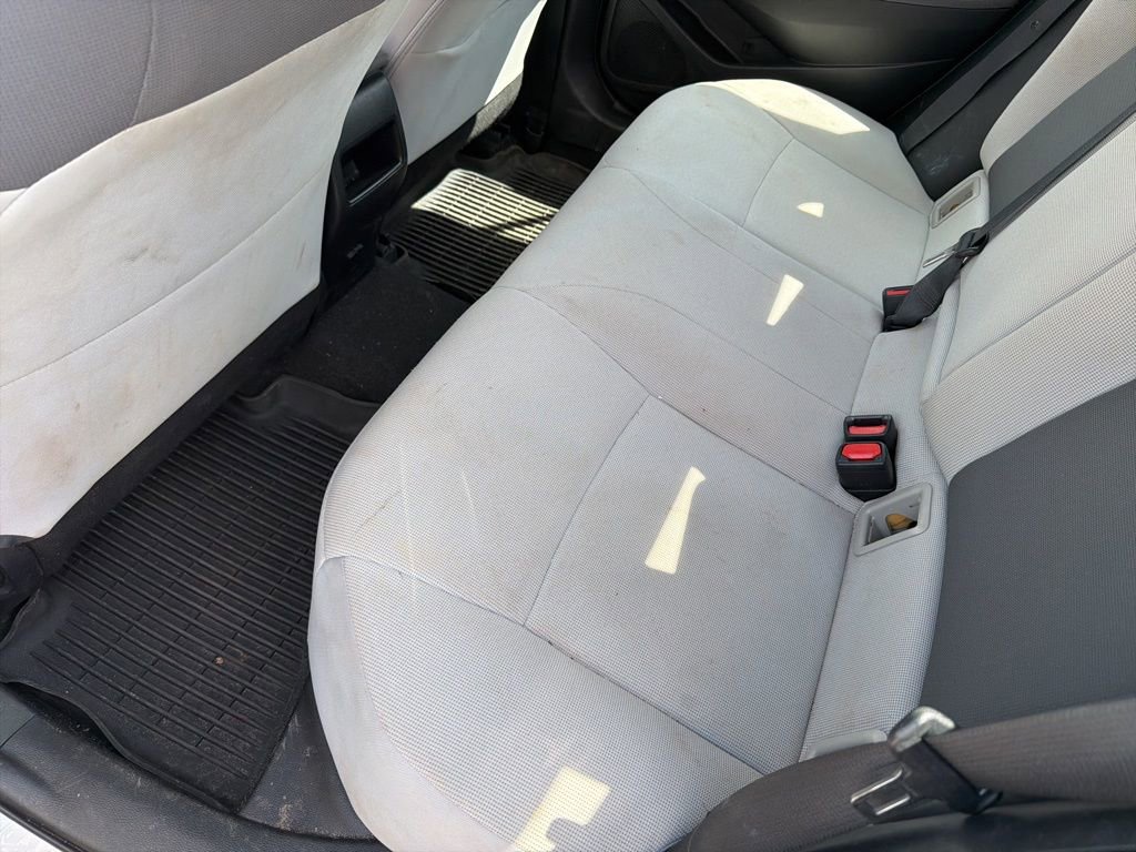 Used 2021 Toyota Corolla LE image 22