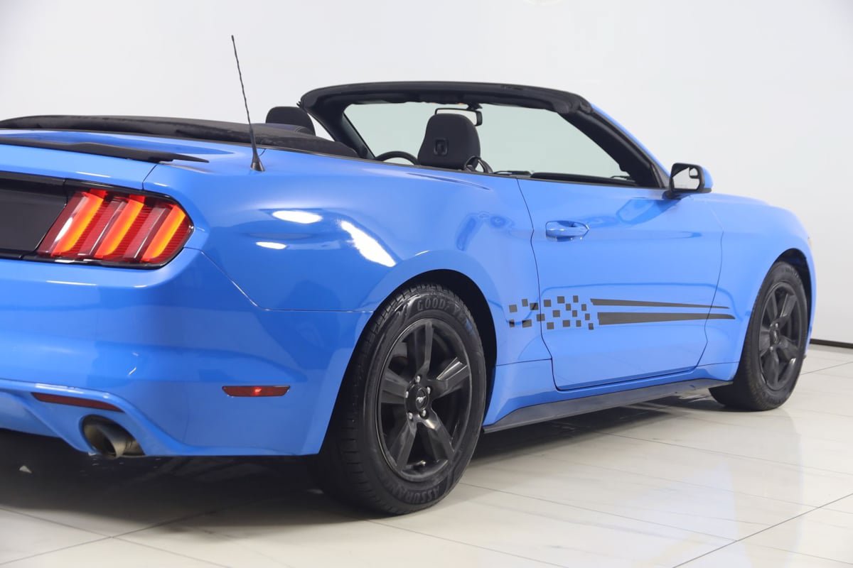 Used 2017 Ford Mustang Convertible RWD image 49