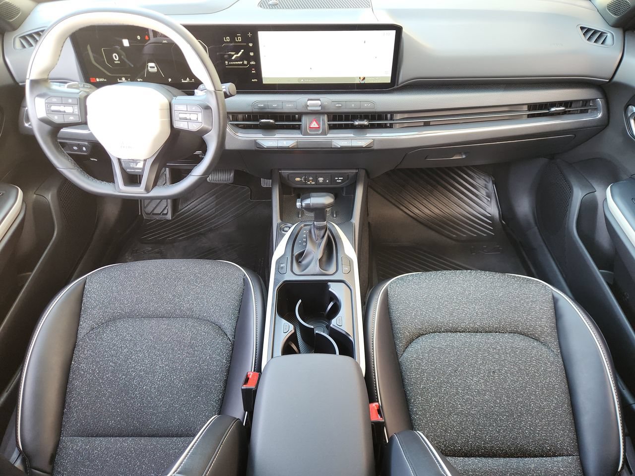 Used 2025 Kia K4 GT-Line FWD image 23