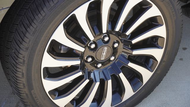 Used 2023 Lincoln Navigator L Black Label AWD/4WD image 11