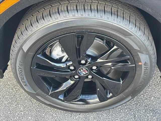 New 2026 Buick Encore GX Sport Touring w/ Advanced Technology Package FWD image 17