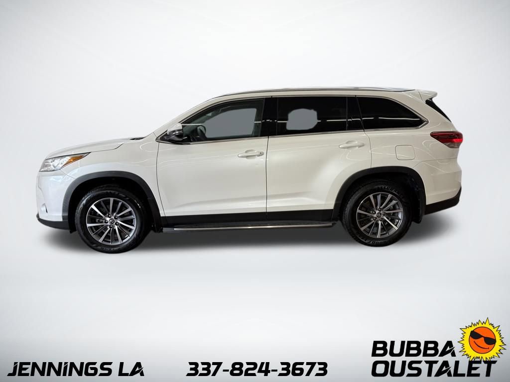 Used 2019 Toyota Highlander XLE FWD video 2
