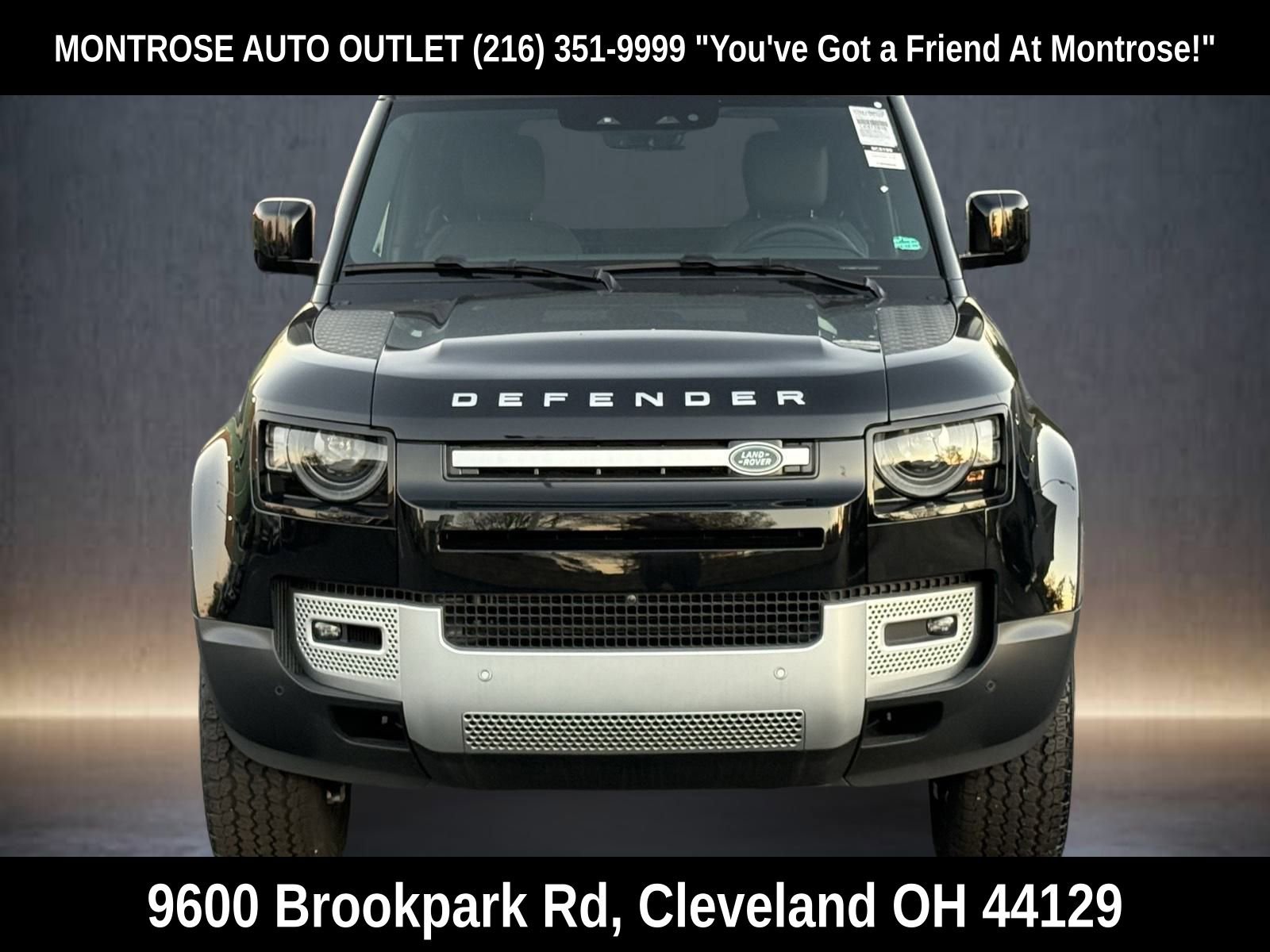 New 2025 Land Rover Defender 90 S image 8