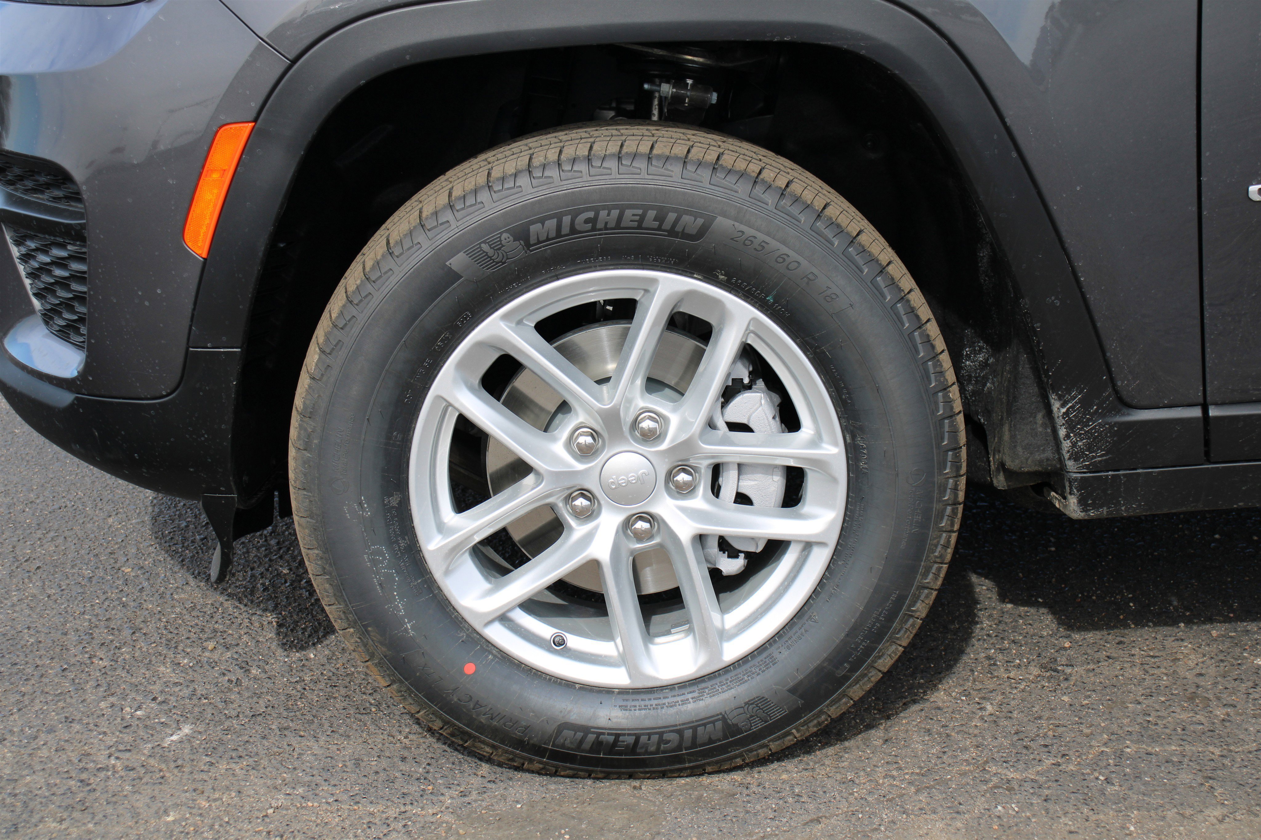 New 2026 Jeep Grand Cherokee Laredo image 37