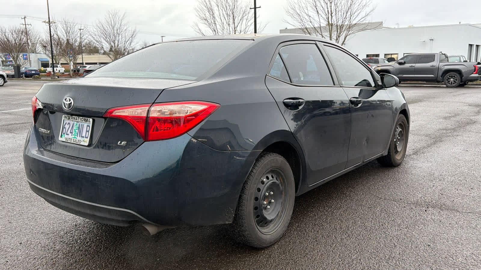 Used 2018 Toyota Corolla LE image 4