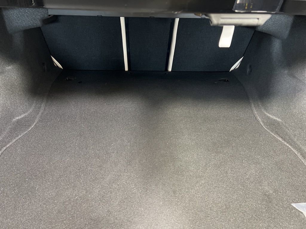 Used 2023 Mercedes-Benz E 350 4MATIC Sedan image 13