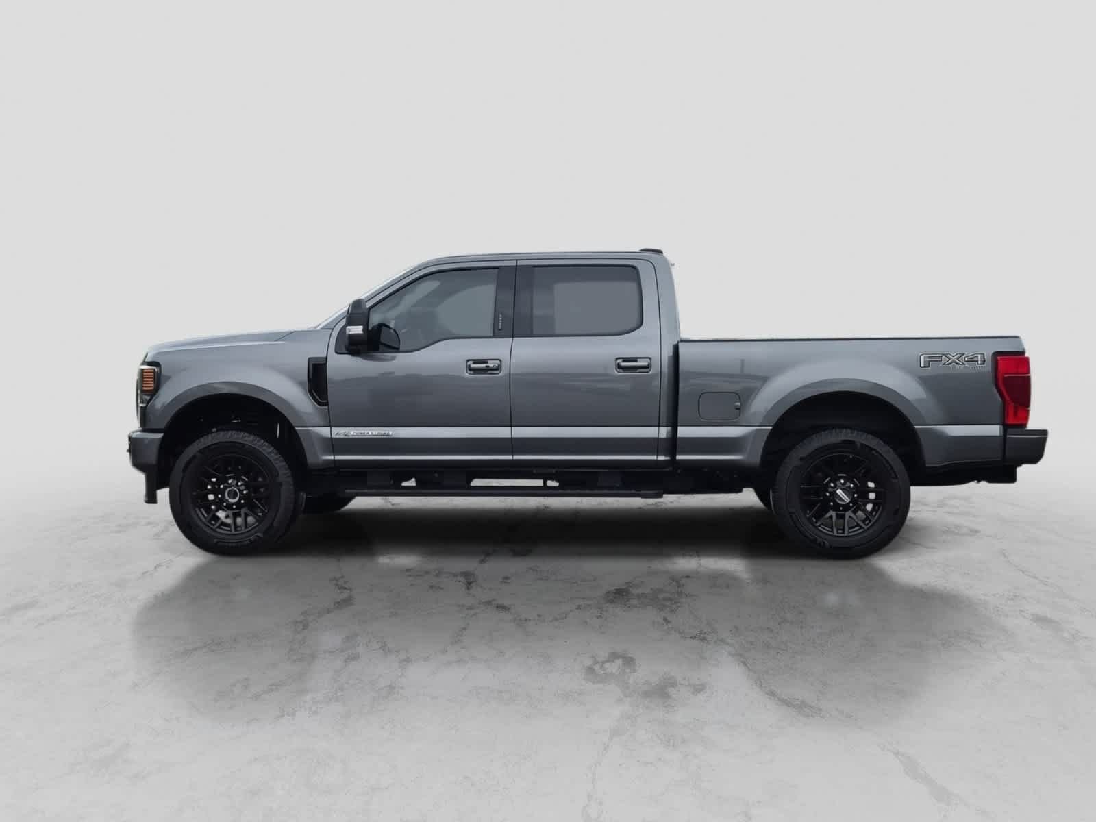 Used 2022 Ford F250 Lariat w/ Black Appearance Package AWD/4WD image 5