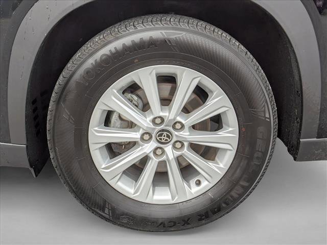 Used 2025 Toyota Grand Highlander AWD image 22