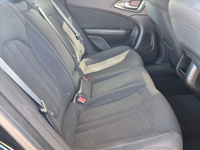 Used 2016 Chrysler 200 Limited w/ Anniversary Edition FWD image 19