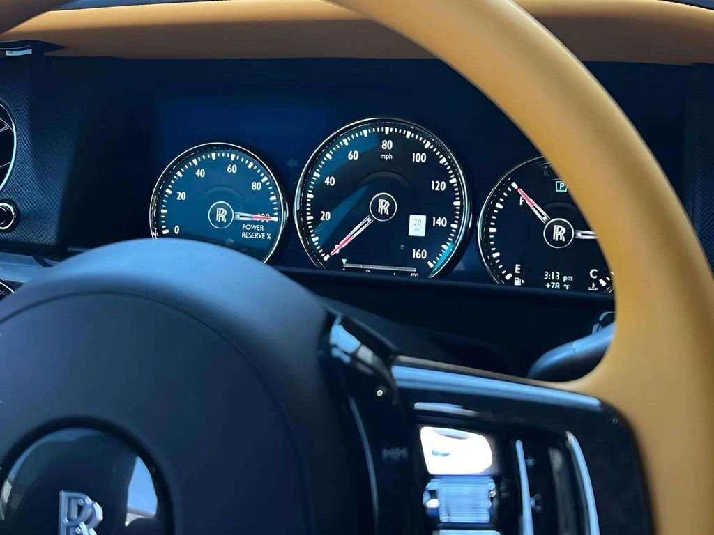 Used 2022 Rolls-Royce Cullinan Black Badge AWD/4WD image 13