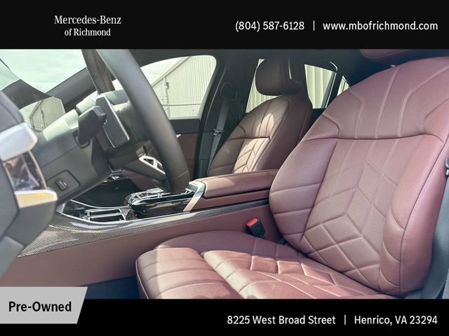 Used 2025 BMW 760i xDrive w/ Premium Package image 13