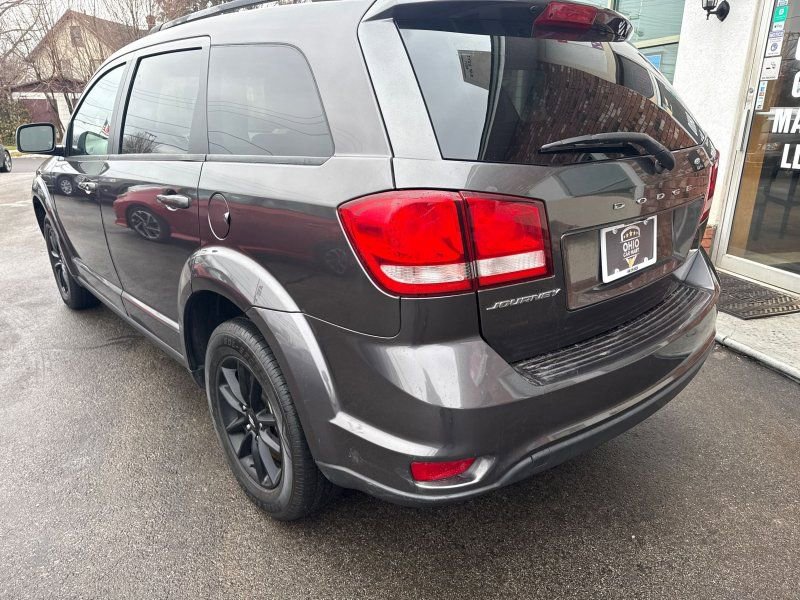 Used 2019 Dodge Journey SE w/ Blacktop Package image 7