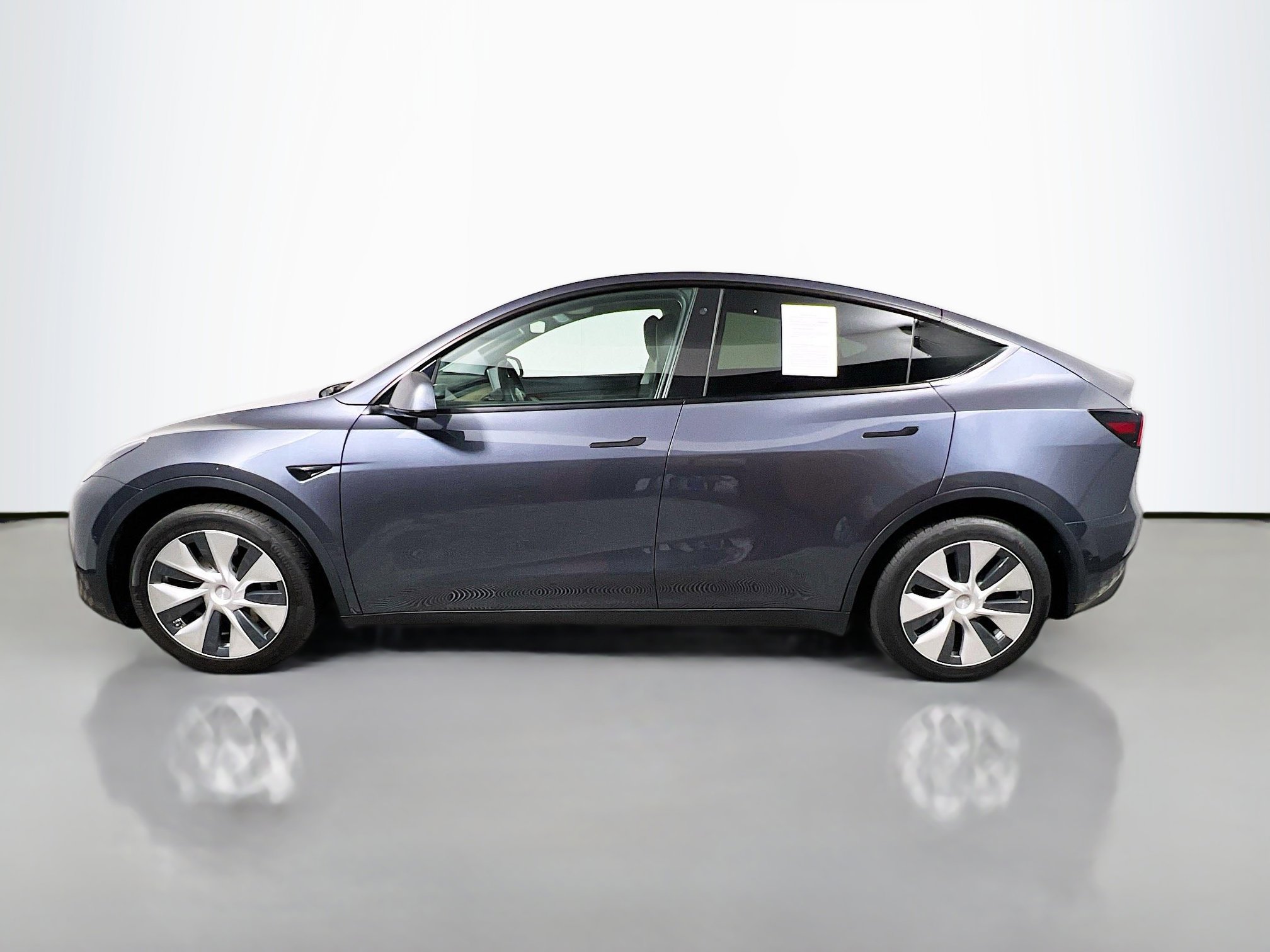 Used 2020 Tesla Model Y Long Range image 9