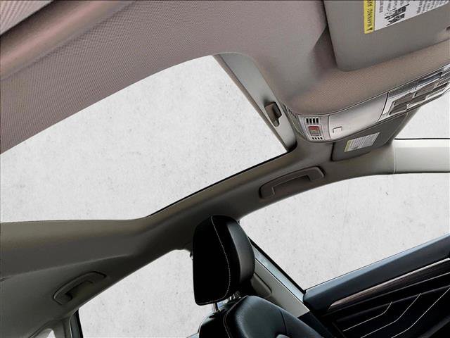 Used 2022 Volkswagen Jetta SEL FWD image 16