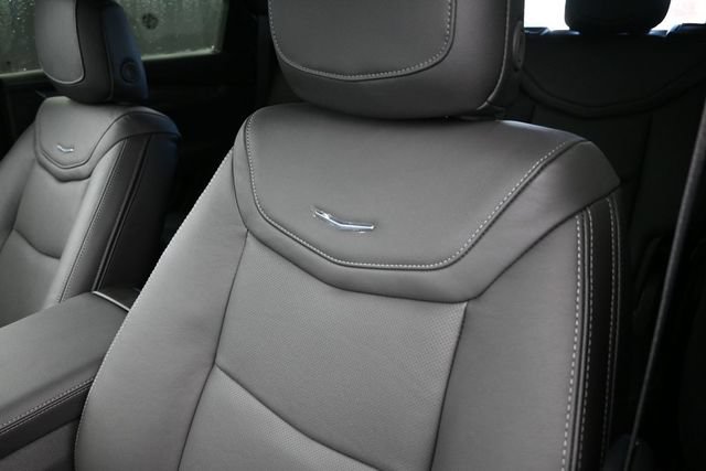New 2026 Cadillac XT5 Sportv w/ LPO, Floor Liner Package AWD/4WD image 13