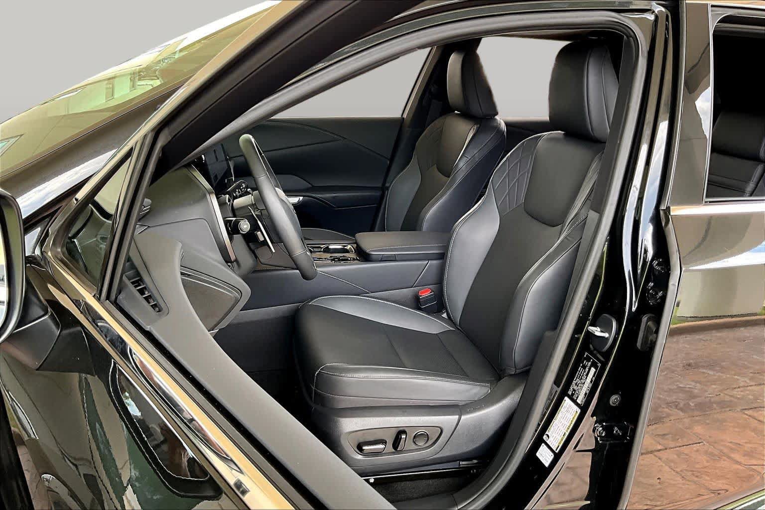 Used 2026 Lexus RX 350 Premium w/ Convenience Package FWD image 7