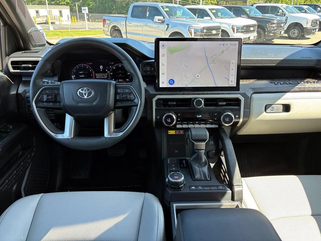 Used 2025 Toyota Tacoma Limited AWD/4WD image 15