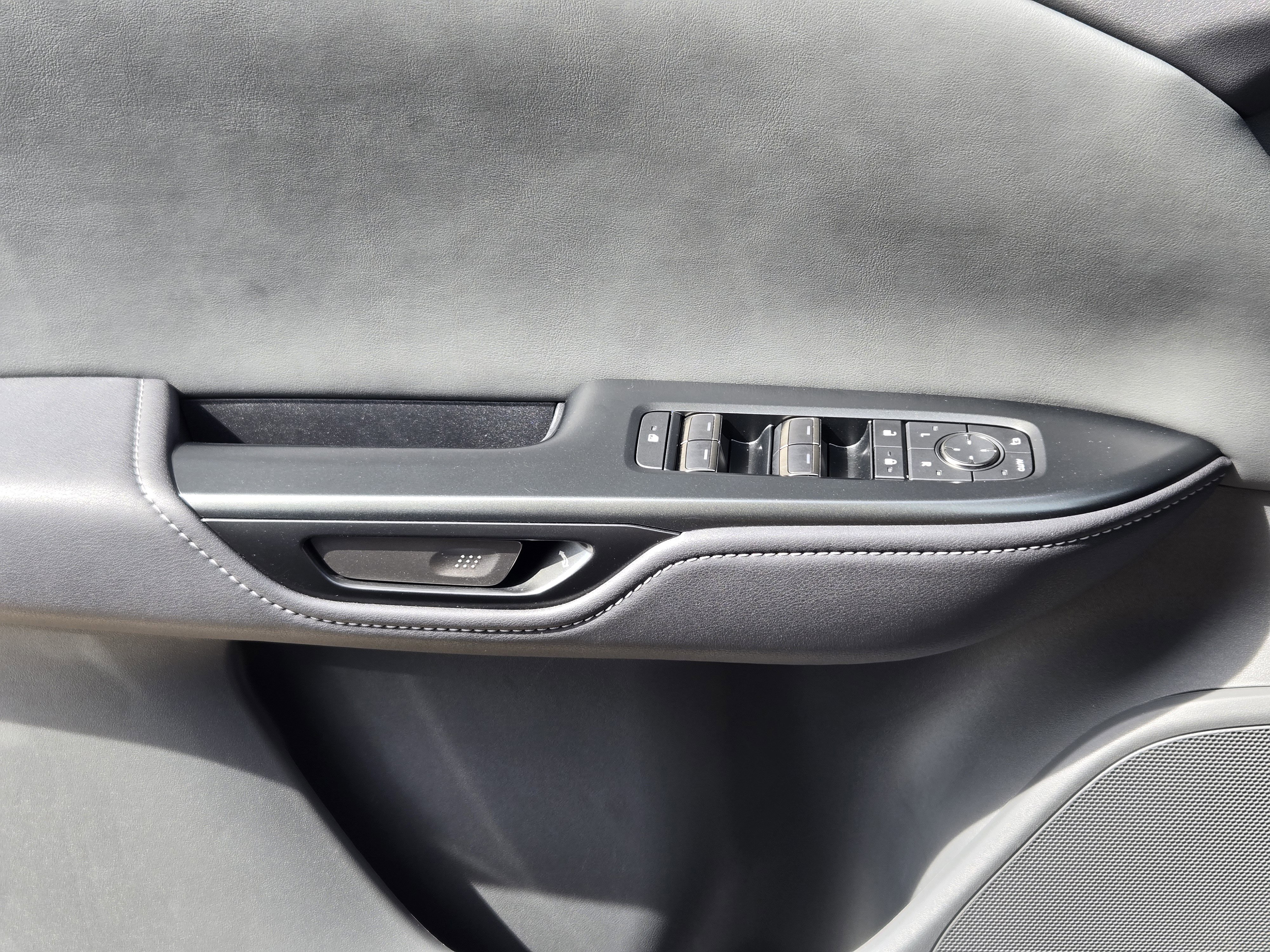 Used 2023 Lexus RZ 450e Premium w/ Technology Package image 31