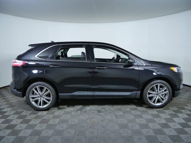 Certified 2024 Ford Edge Titanium AWD/4WD image 11