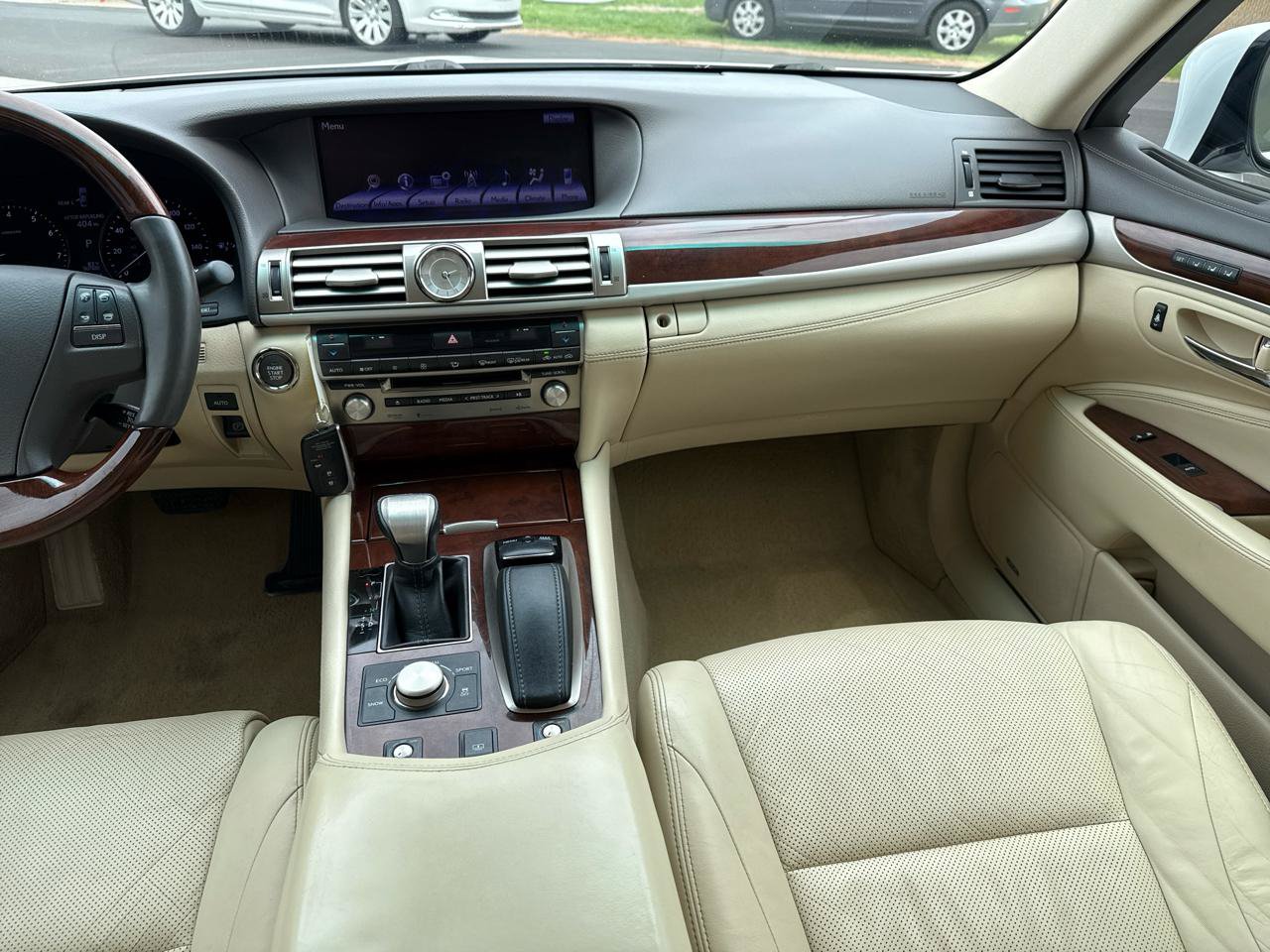 Used 2013 Lexus LS 460 w/ Comfort Pkg RWD image 39