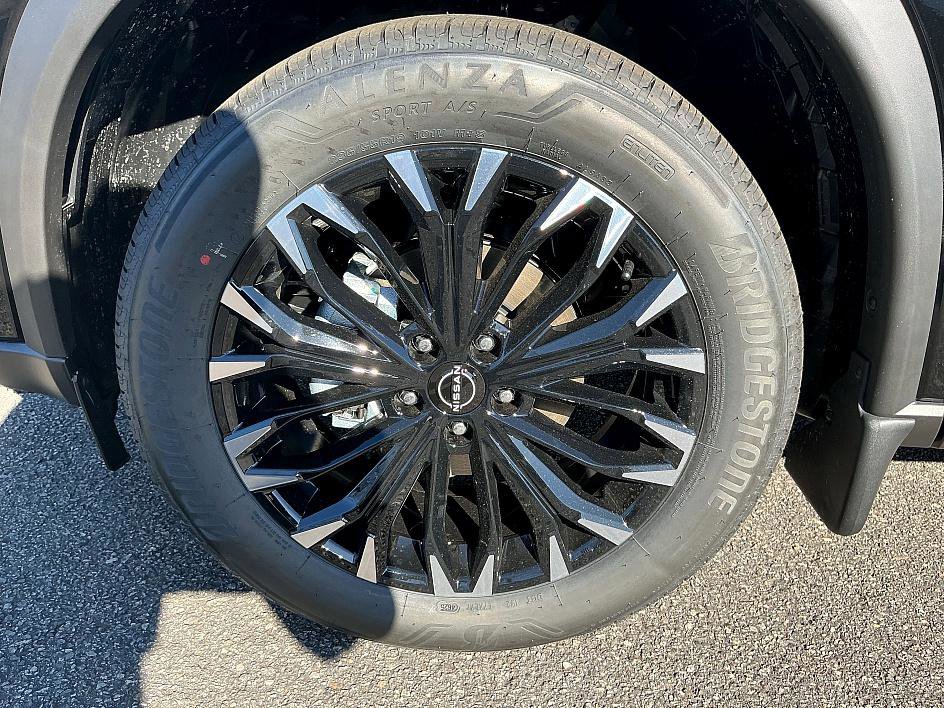 New 2026 Nissan Rogue Dark Armor image 7