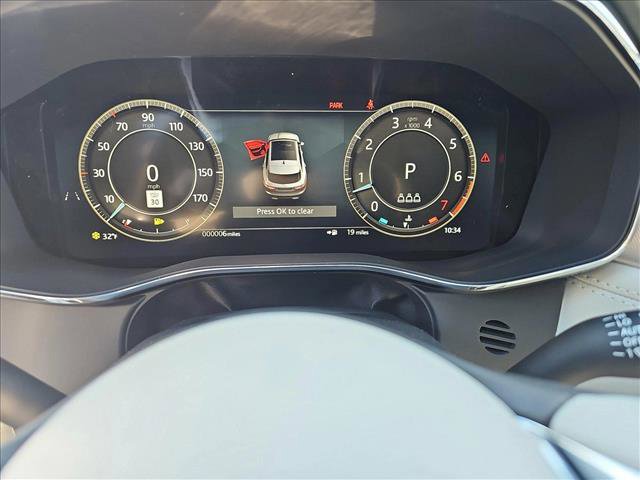 New 2025 Jaguar F-PACE R-Dynamic S image 18