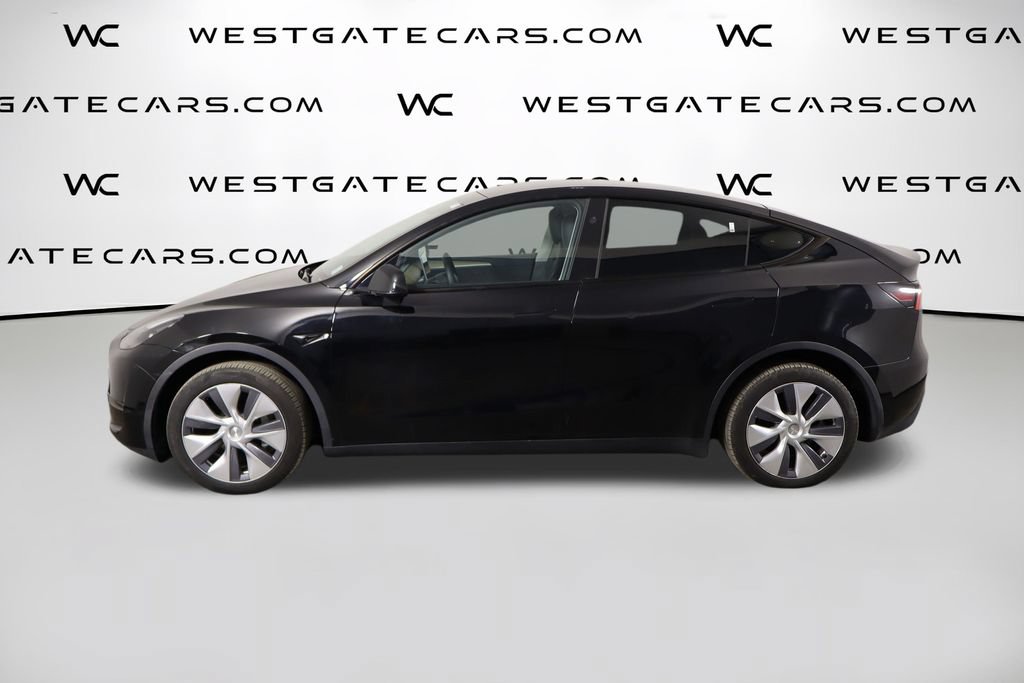 Used 2024 Tesla Model Y Long Range AWD/4WD image 5