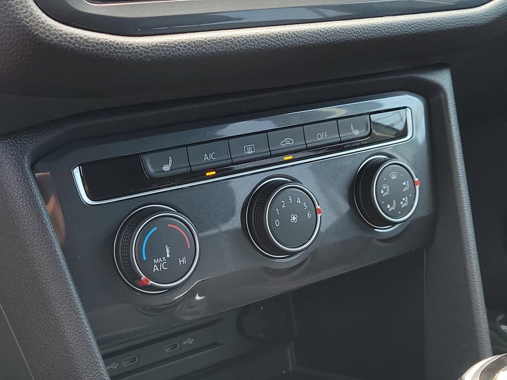 Used 2024 Volkswagen Tiguan Wolfsburg Edition image 26