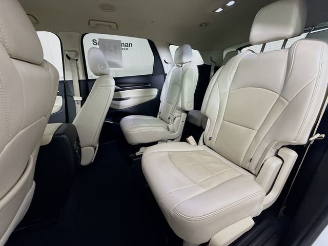 Used 2024 Buick Enclave Essence image 25