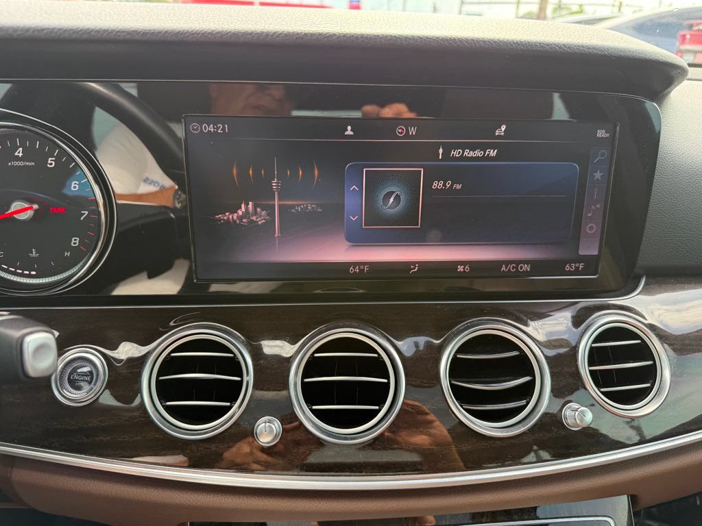 Used 2019 Mercedes-Benz E 300 image 13