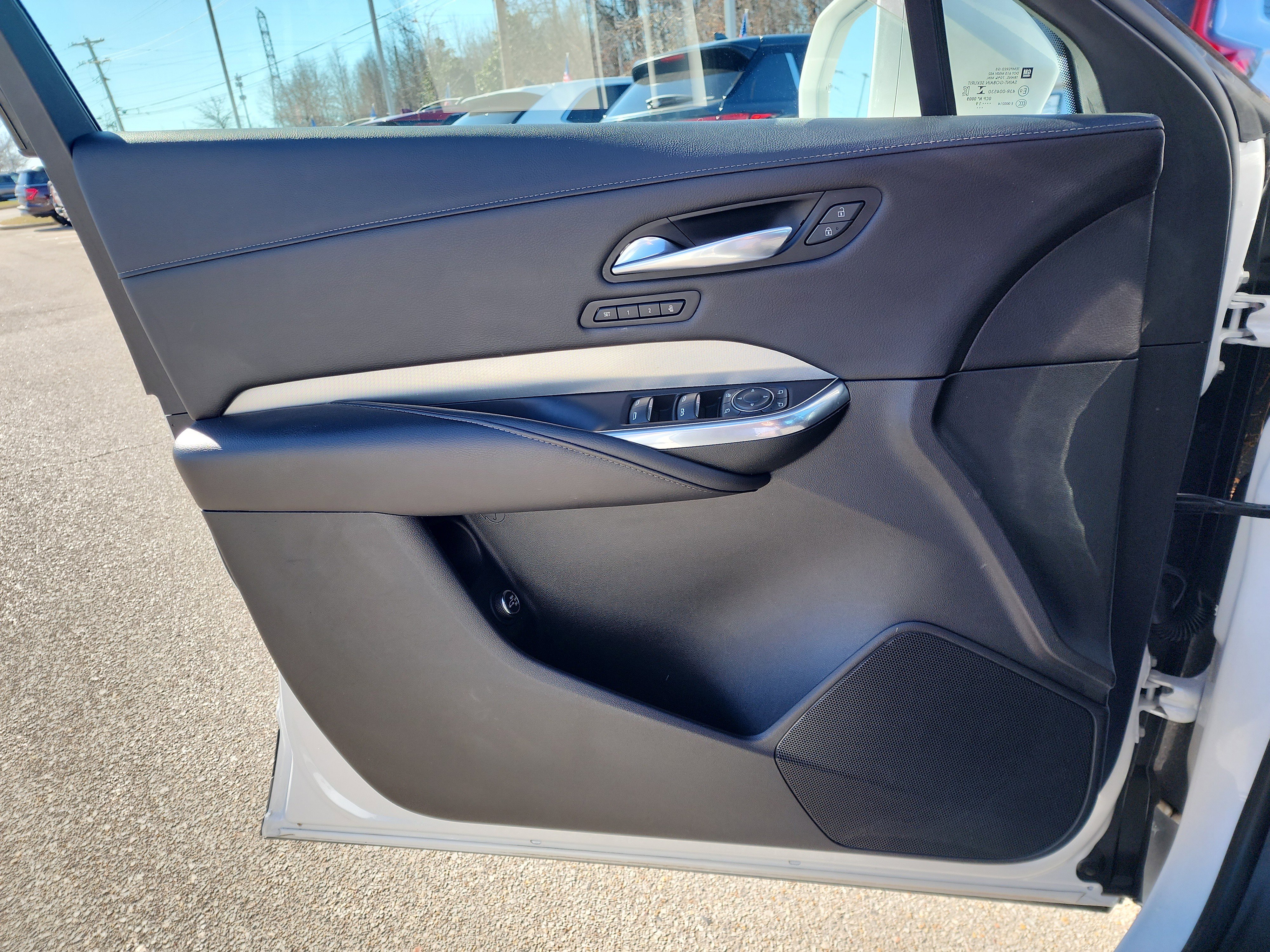 Used 2019 Cadillac XT4 Premium Luxury w/ Cold Weather Package image 17