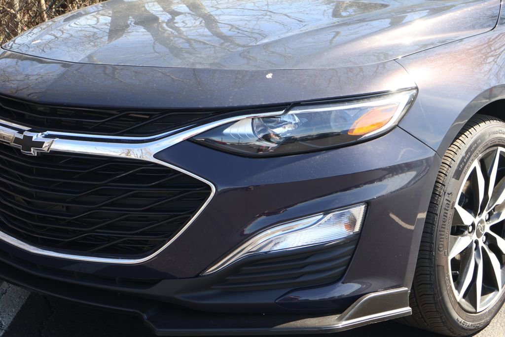 Used 2025 Chevrolet Malibu RS w/ LPO, Floor Liner Package image 4