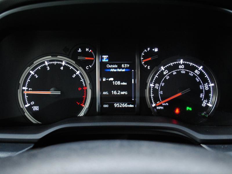 Used 2020 Toyota 4Runner Nightshade image 31