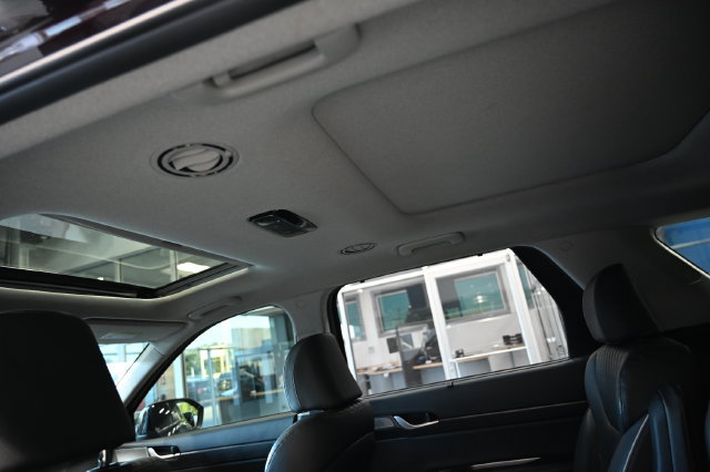 Used 2023 Hyundai Palisade Limited AWD/4WD image 22