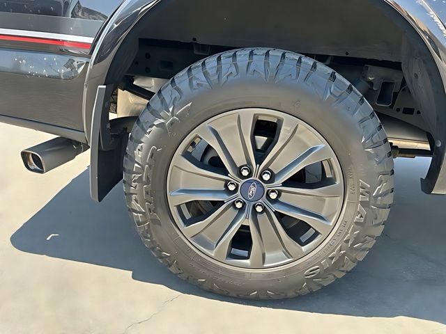 Used 2018 Ford F150 Lariat w/ Equipment Group 502A Luxury AWD/4WD image 13