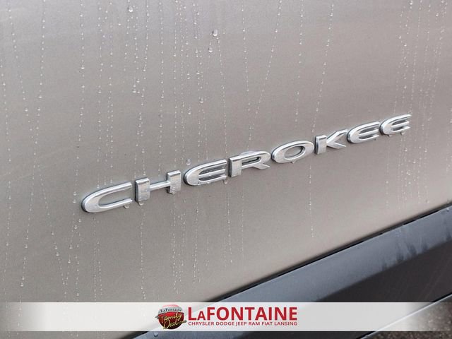 Certified 2019 Jeep Cherokee Latitude Plus w/ Cold Weather Group image 10