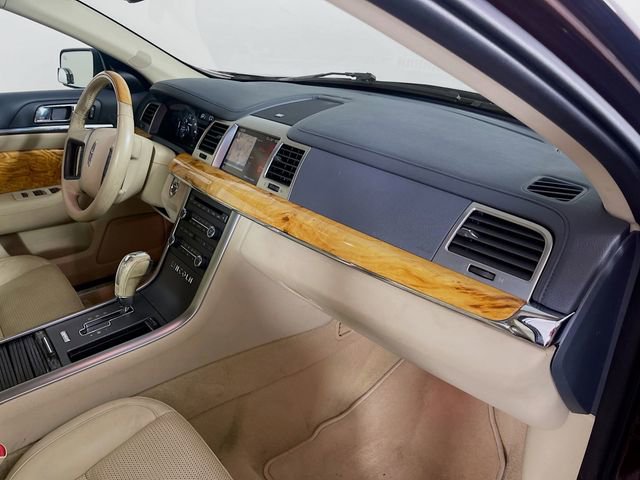 Used 2009 Lincoln MKS FWD image 30